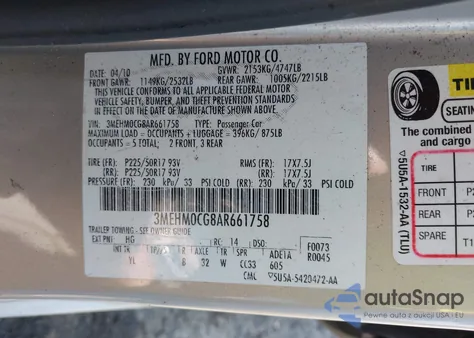 2010 Mercury Milan Premier z USA, uszkodzony, nr VIN 3MEHM0CG8AR661758